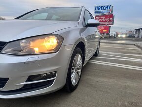 Volkswagen Golf 1.6 DSG Variant CUP Bluemotion - 4