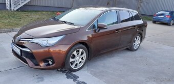 Toyota avensis combi 1.6 D4D - 4