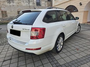 Škoda Octavia Combi 1.6 TDI M5 JOY Navi DVD R17 Orig. KM - 4