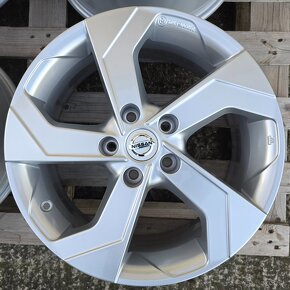 ORIGINÁL NISSAN HLINÍKOVÉ DISKY 5x114,3 R17 - 4