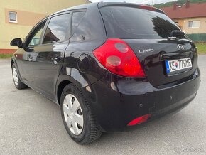 KIA Ceed - 4