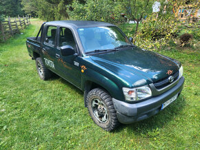 Toyota Hilux - 4