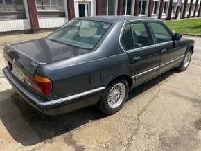 BMW 730i E32 - 4