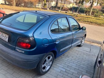 Renault Megane 1.4 - 4