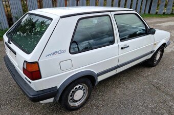 Volkswagen Golf 1.6 TD - 4