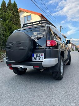 toyota fj cruiser - 4