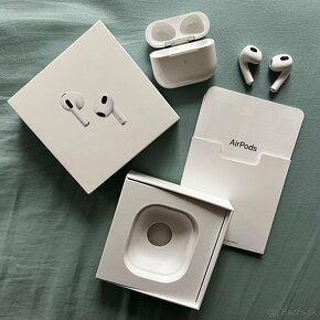 Apple AirPods 3 - 4