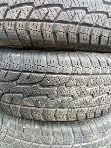 Predávam pnelmatiki 205/70r15 - 4