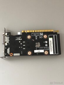 Predám grafiku Zotac 210 1 GB ddr3 low profile - 4