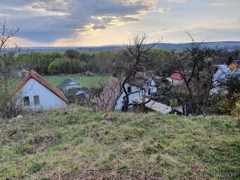 Pekný rovinatý pozemok - Vyšná Hutka - 4