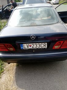 Mercedes-Benz C300 - 4