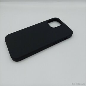 iPhone 12/12 Pro. Zadní kryt černý (nové) - 4