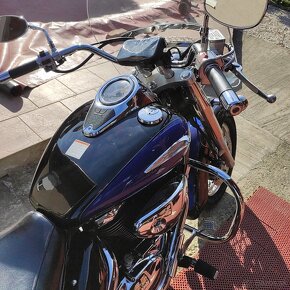 Suzuki intruder VL800 - 4