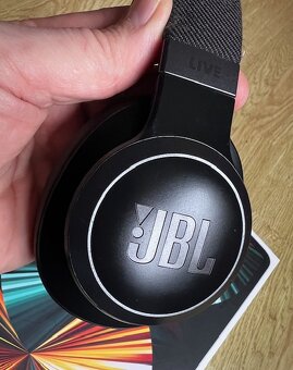 Bezdrôtové slúchadlá JBL TUNE 770NC ČIERNE - 4