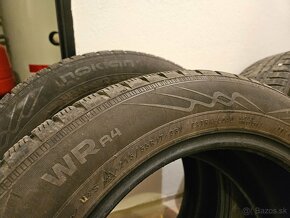 Predam zimné pneumatiky 215/55 R17 Nokian WR A4 - 4