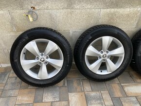 Predám org zimnú sadu ŠKODA 5x112 R17 6,5J ET38 215/65 R17 - 4