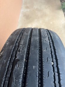 Pneumatiky Michelin 215/75 R 17.5 - 4