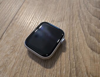 Apple watch se 2 generácie 44mm - 4