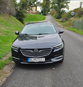 Predám Opel Insignia B 4x4, 210 koní , po veľkom servise - 4