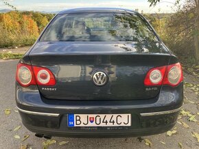 Volkswagen Passat 2.0 FSI Highline - 4