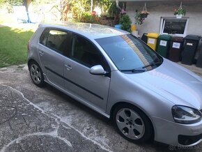 Volkswagen Golf 5 1.4 16v - 4