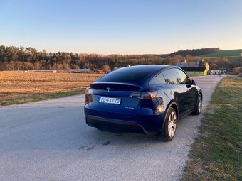 Tesla Model Y AWD Long Range - 4