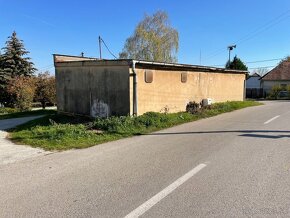 Na predaj budova iba 10km od Piešťan, obec Orešany - 4