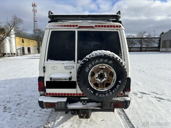 Toyota Landcruiser HZJ 78 - 4200 cm, 4x4, ARB střecha - 4