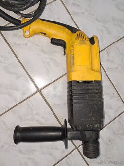 Dewalt - 4