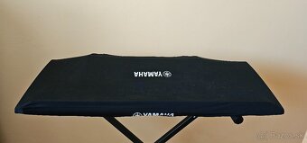 Yamaha EZ 220 Keyboard s dynamikou - 4