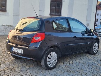 Renault Clio 1.2i - 4