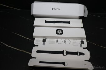 Apple Watch SE 44mm GPS 2022 - TOP - 4