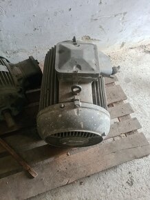 Elektromotor 30/22 kW-novy, elekt.22kW,11kW - 4