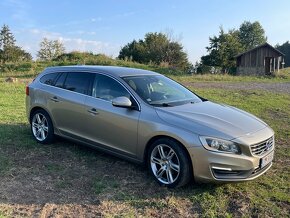 Volvo V60 D4 - 4