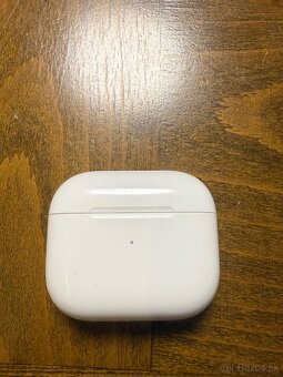 Airpods 3 - 4