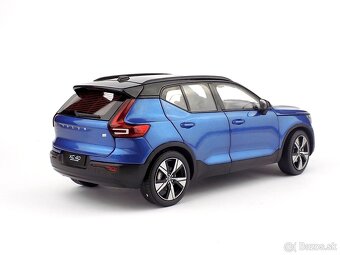 VOLVO XC40 RECHARGE - 1:18 PAUDI - 4