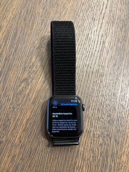 Apple Watch SE 44mm - 4