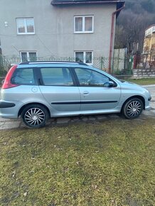 Peugeot 2006 1.6 - 4