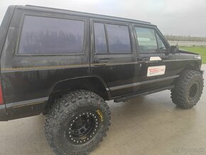 JEEP CHEROKEE XJ 4,0 - 4