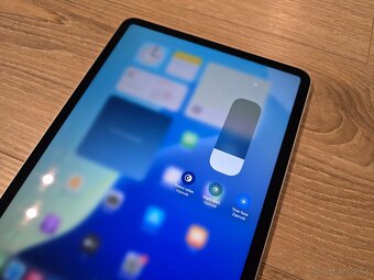 Apple iPad pro 11 4 generácie 256gb cellular M2 - 4