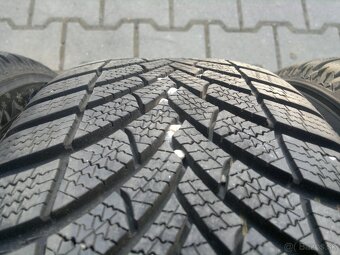 Zimne pneu. Semperit 205/50 r17 - 4