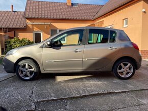 Renault Clio 1.2i - 4