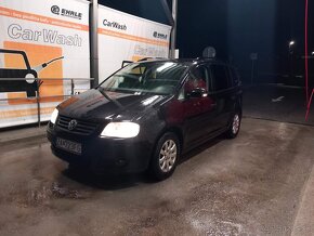 Predám Touran 1.9Tdi 77KW 6Q r.v 06 - 4