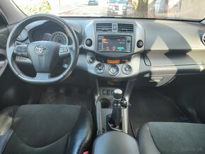 Toyota RAV4 - 4