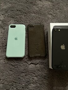 IPhone SE 2020 black - 4