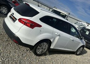 Ford Focus 1,6 16V DIGIKLIMA,VÝHŘEV OKNA benzín manuál 77 kw - 4