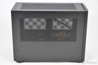 NCASE M1 Classic - 4