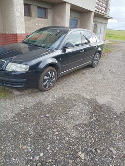 Škoda Superb 1.9..85kw rok..2008 - 4