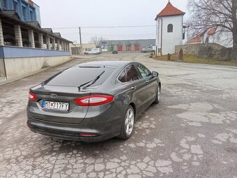 Ford Mondeo 2.0 TDCi EcoBlue Titanium A/T - 4