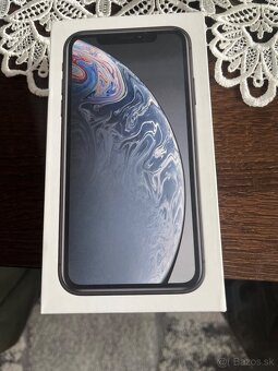 iPhone XR - 4